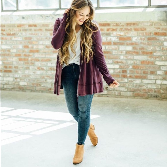 Jack Rogers Bailee Tan Suede Wood Heeled Classic Casual Zip Up Ankle Booties - Picture 2 of 16